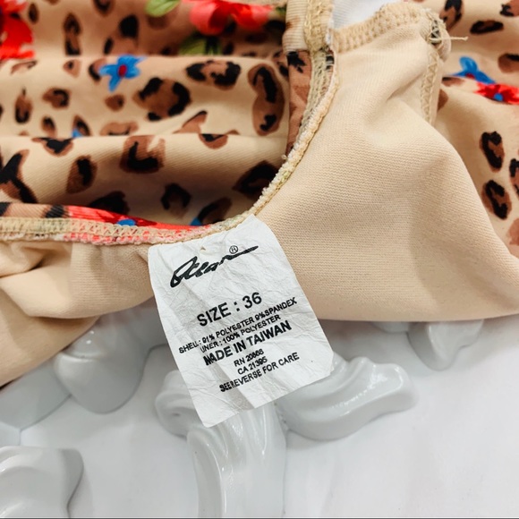 Ocean / Floral Cheetah Criss Cross One Piece Suit - Picture 5 of 7